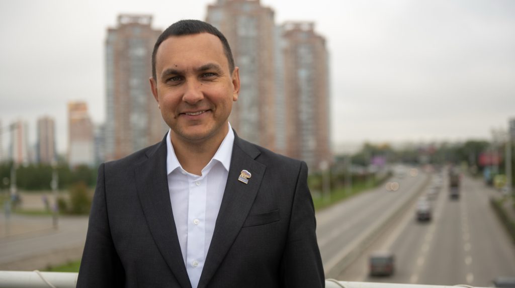 Максим Иванов