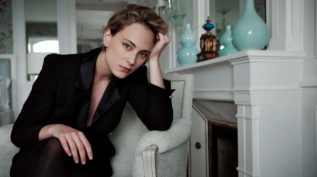 Нора Арнезедер